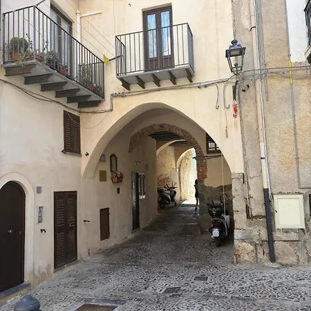 Auria House Apartament Cefalù